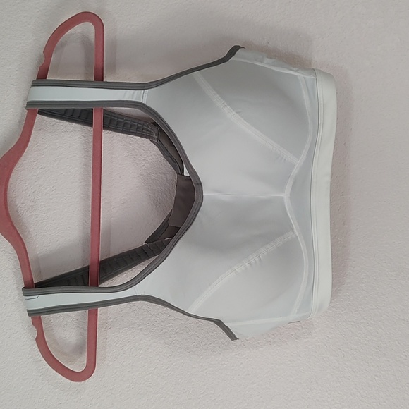 Livi White and Gray Sports Bra Size 40B - Picture 1 of 6